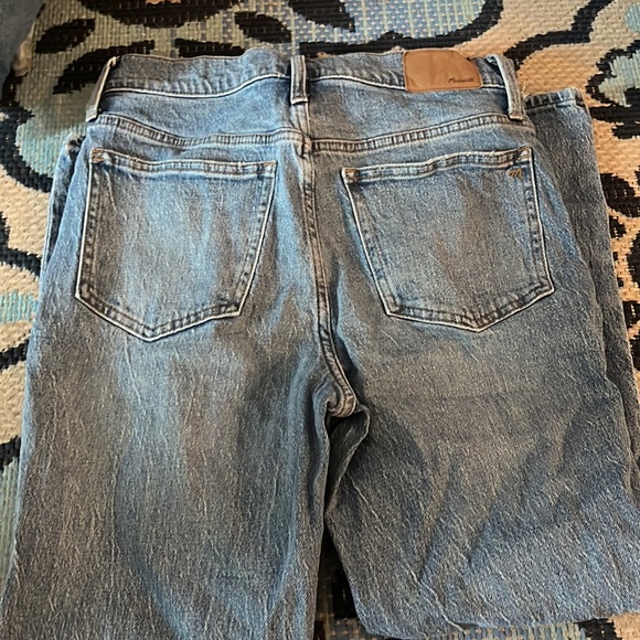 Madewell The Perfect Vintage Jean in Belbury Wash: TENCEL™ Denim Edition - Picture 7 of 10